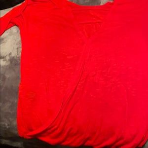 T-shirt type yoga top